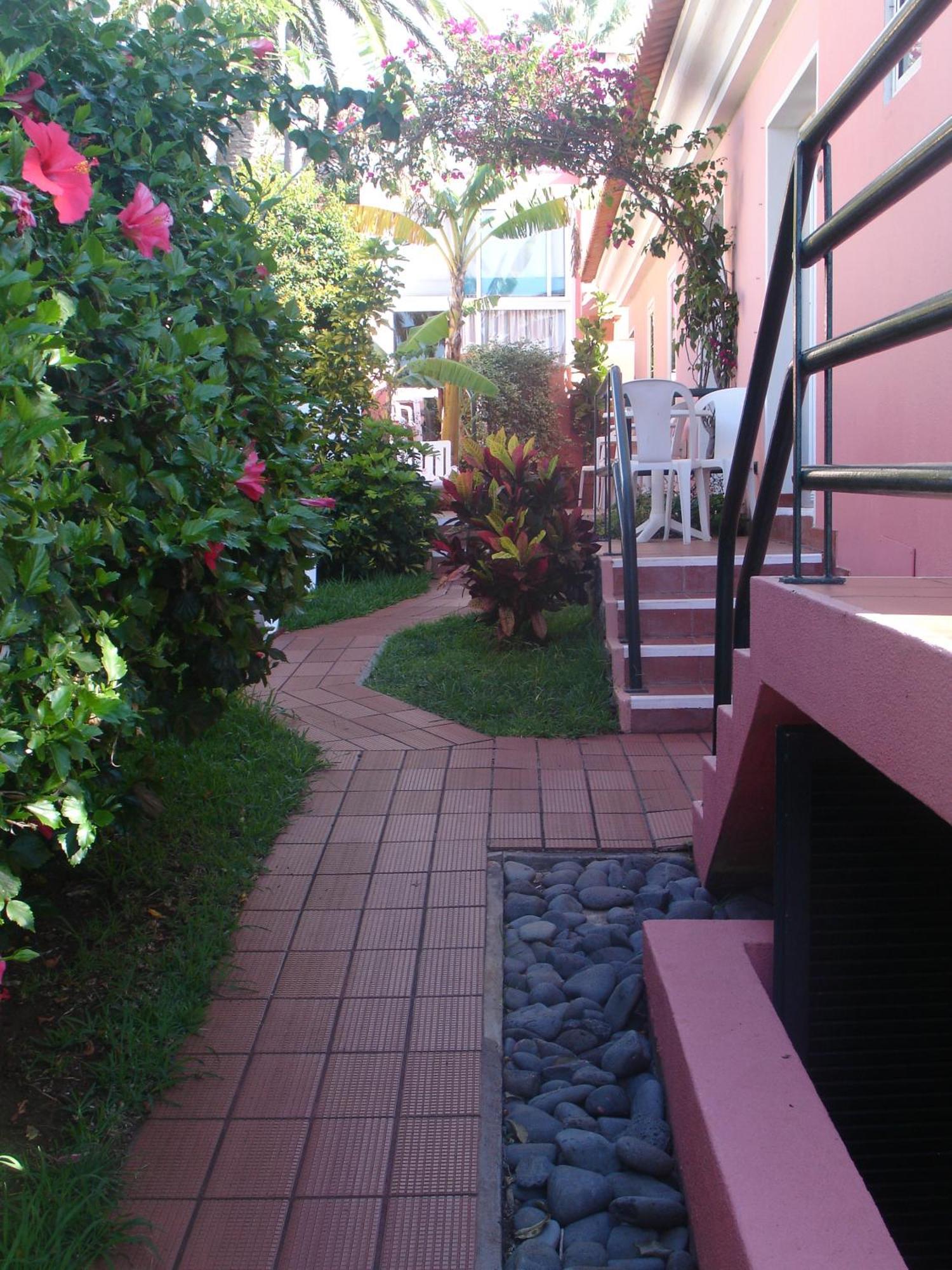 Inn & Art Madeira Canico  Exterior photo